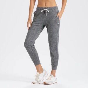 Vuori Performance Jogger in Heather Grey NEW WITH TAGS